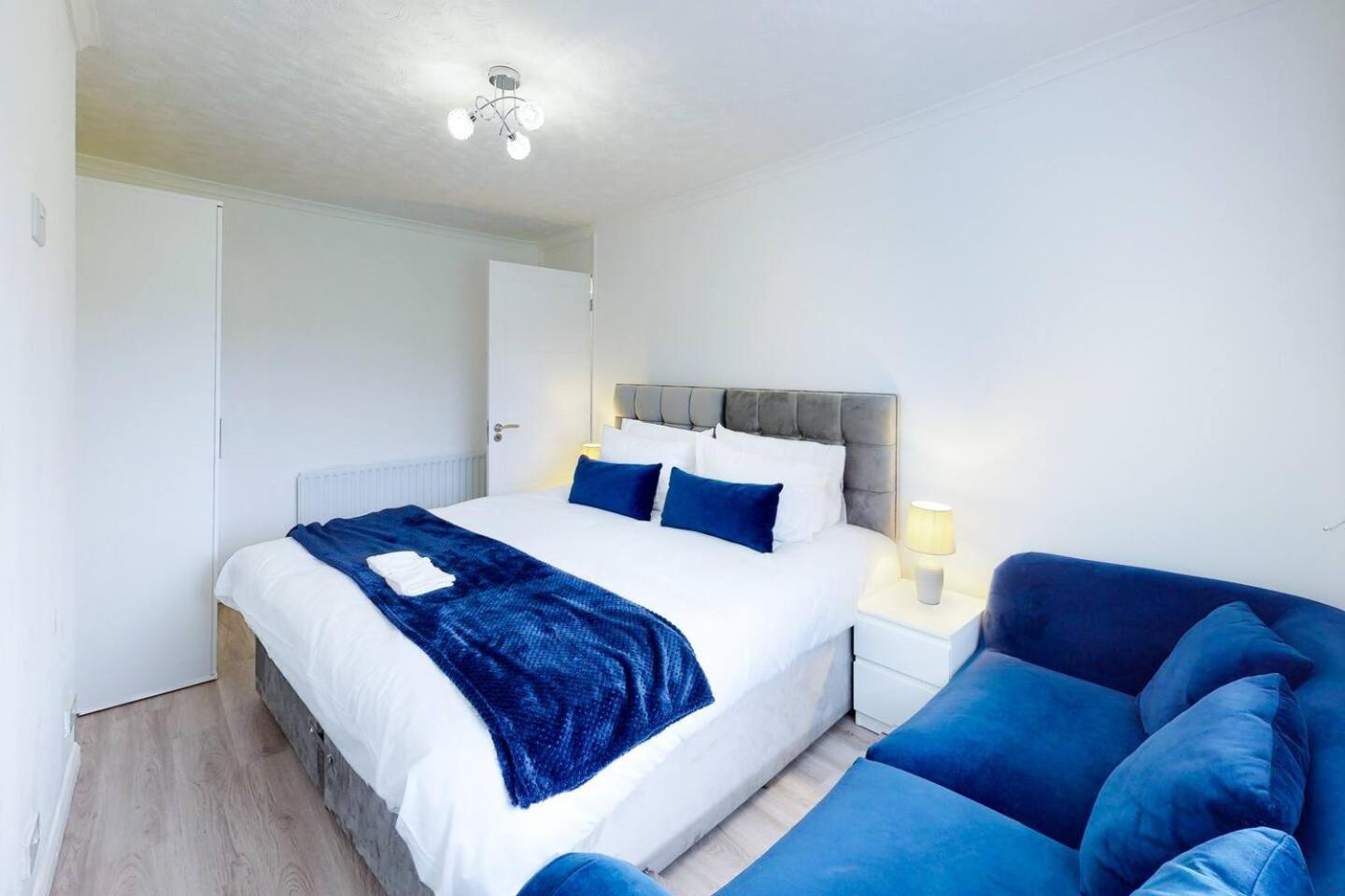 Holiday home Ranworth-house - In Bedford, Sleeps 5 Bedford