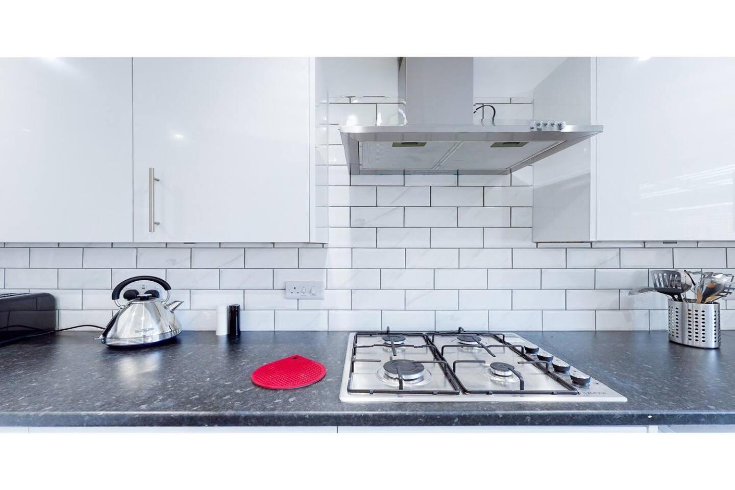 Holiday home Ranworth-house - In Bedford, Sleeps 5